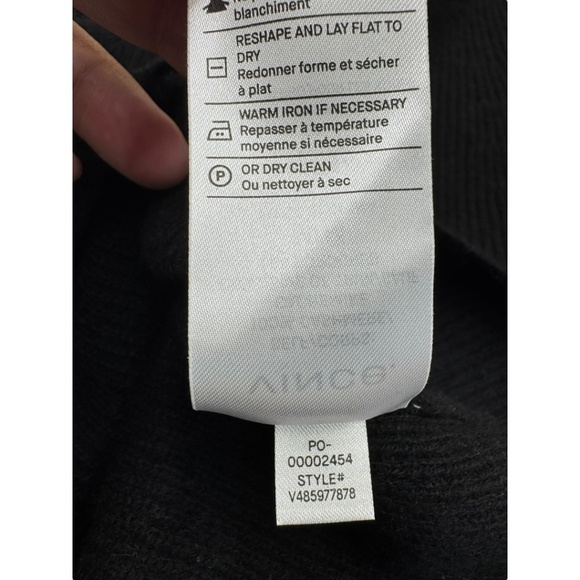 Vince Ribbed Cashmere Sweater - Picture 8 of 11